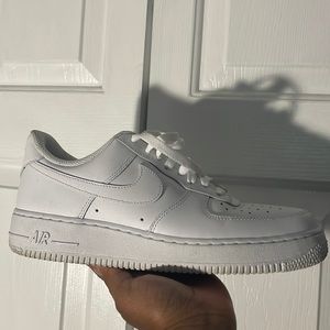 (Worn with crease) Air force 1s